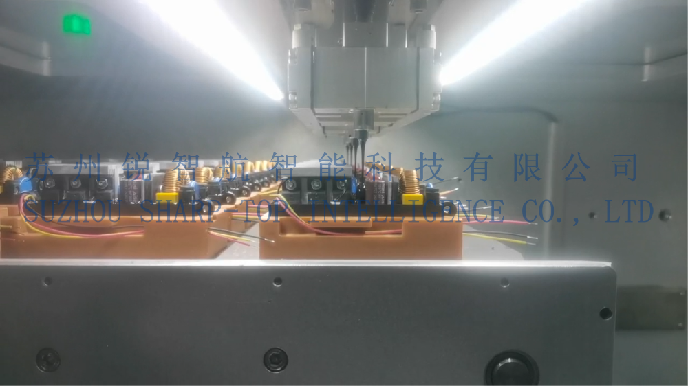 在線式四嘴真空灌膠機 - 高效、精確的灌膠解決方案